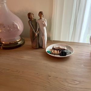 Meet your Posher, Holly ann